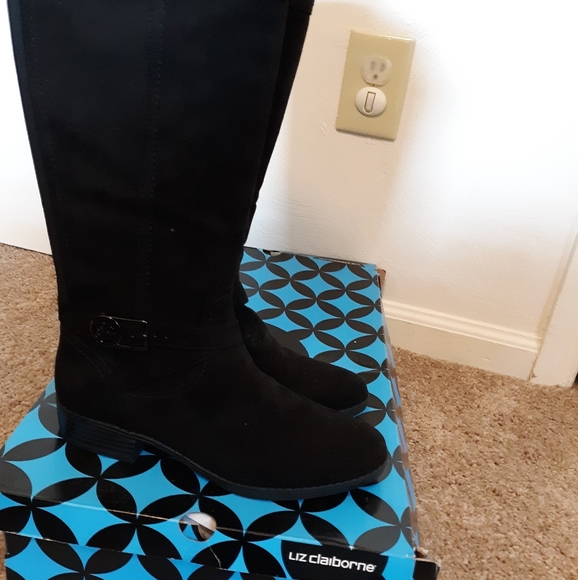 Liz Claiborne 7.5 boots - Picture 3 of 3